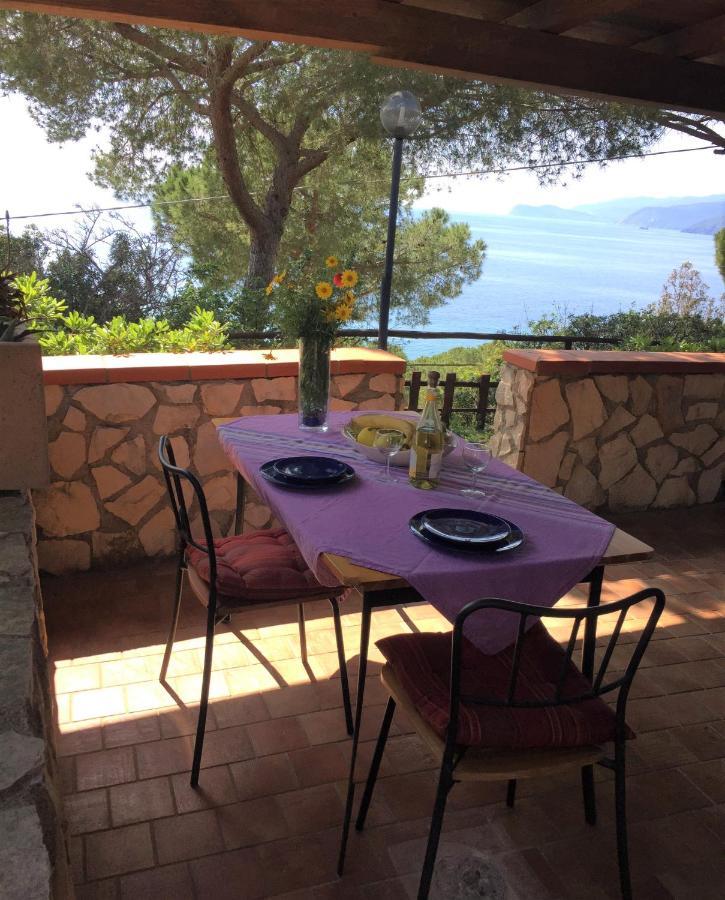 Le Terrazze Di Pareti Appartement Capoliveri  Buitenkant foto